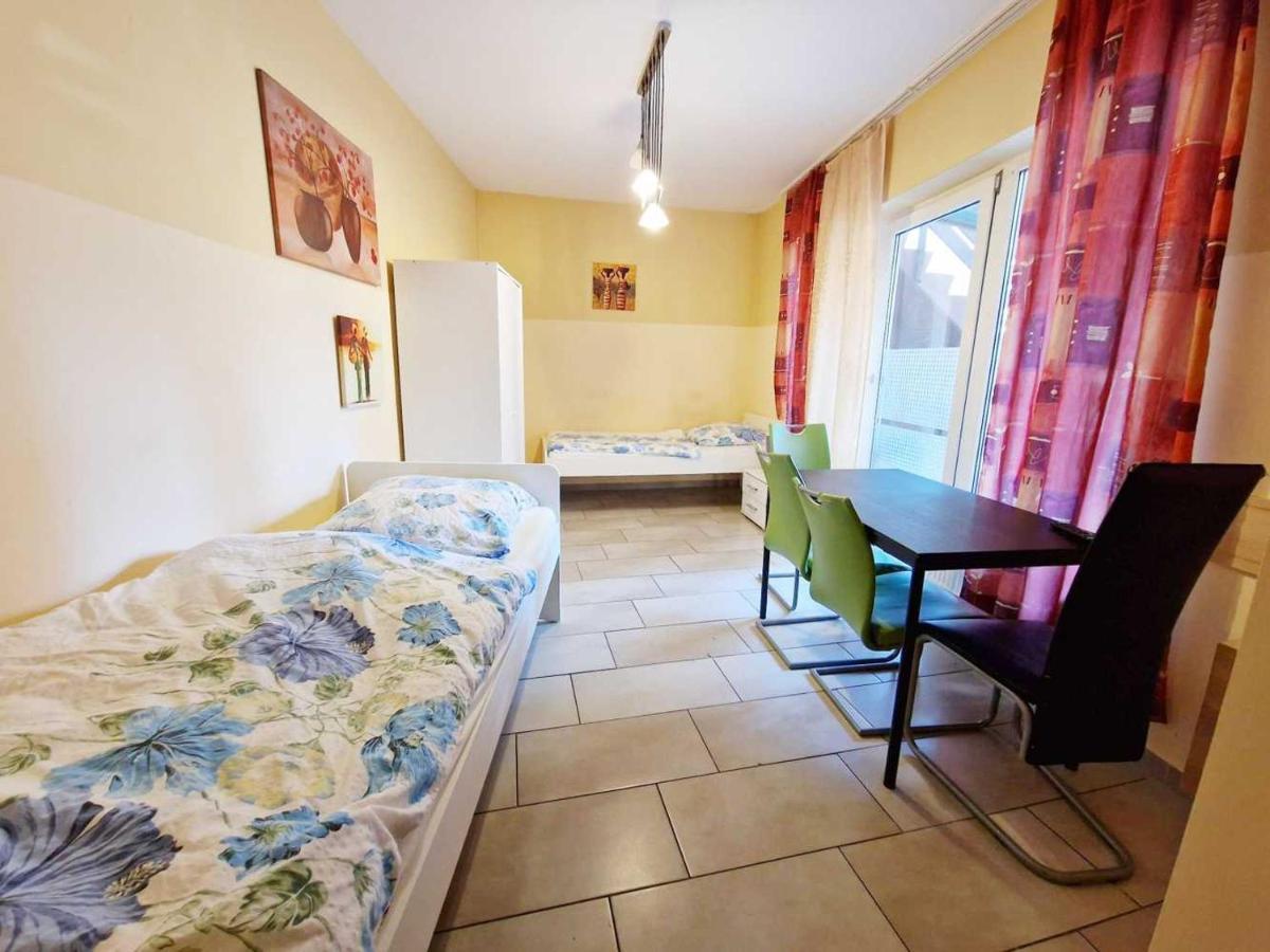 Cozy Apartments In Muelheim Кёльн Экстерьер фото