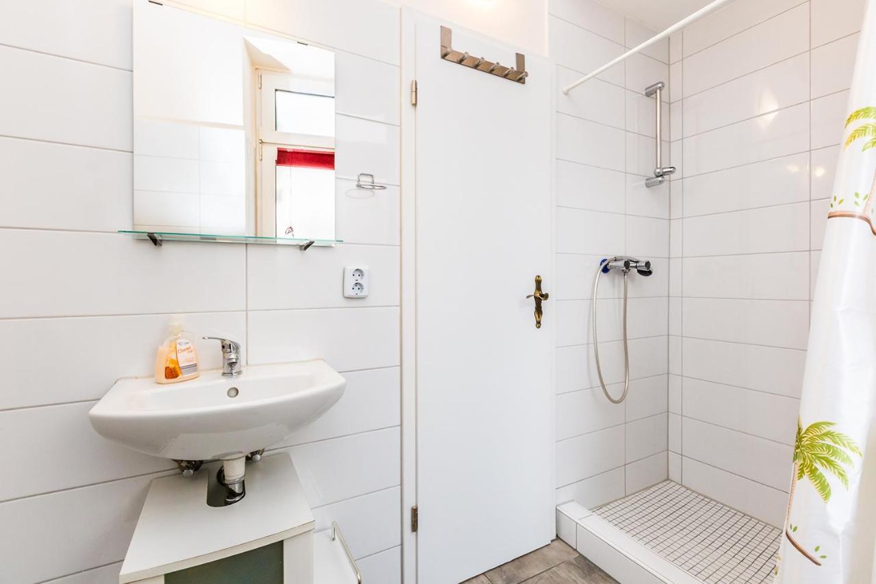 Cozy Apartments In Muelheim Кёльн Экстерьер фото