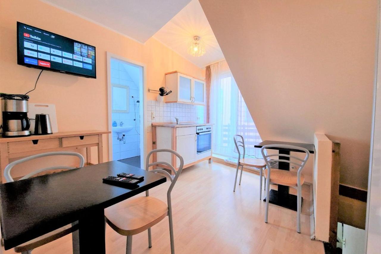 Cozy Apartments In Muelheim Кёльн Экстерьер фото